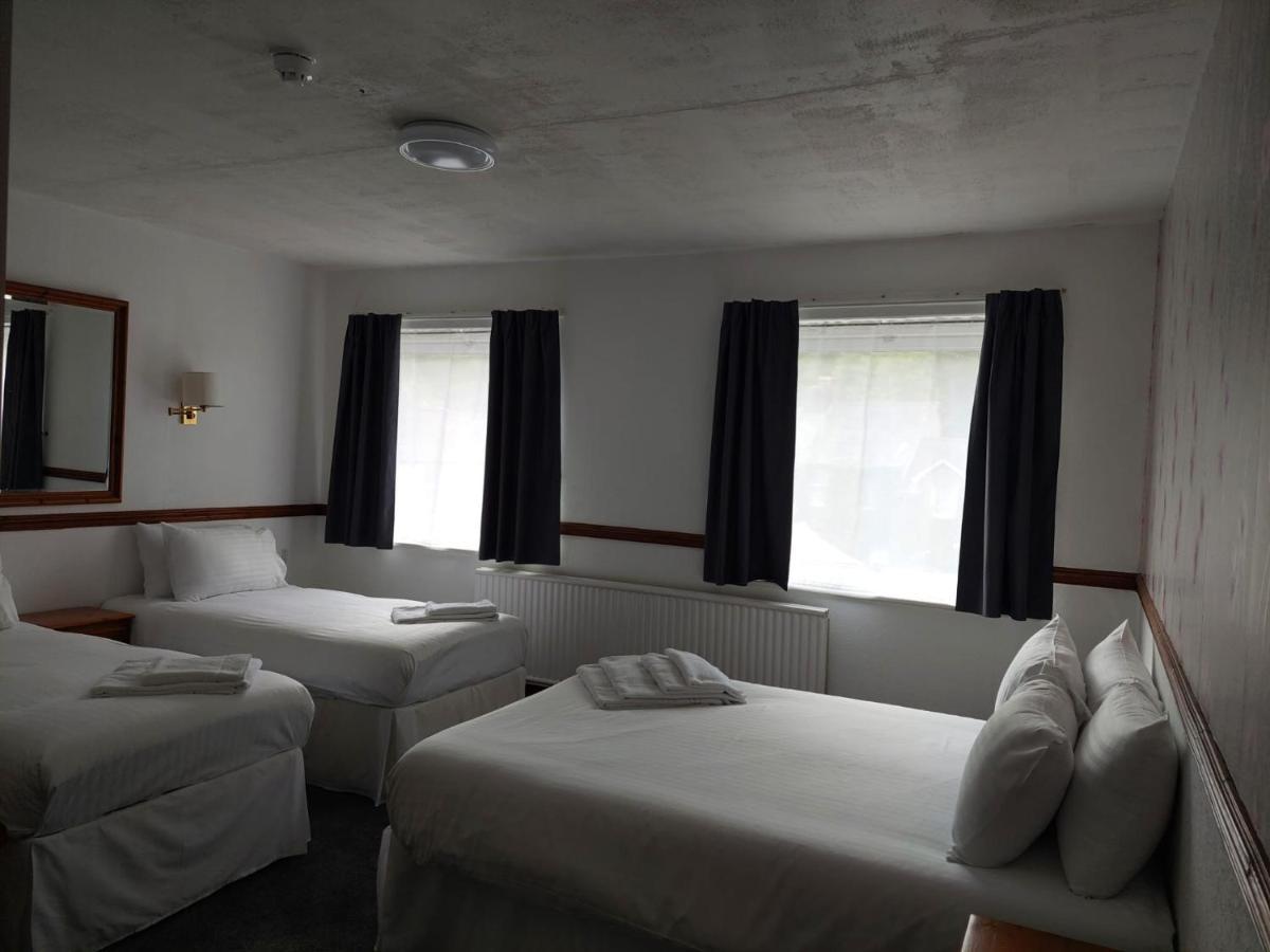 Twa Dogs Inn Keswick  Zewnętrze zdjęcie